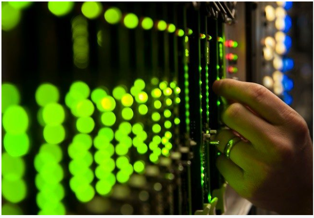 您为什么需要一台 UPS？